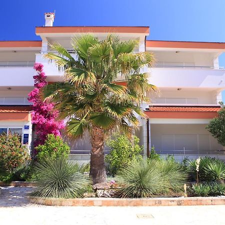 Apartments Spirito 罗戈兹尼察 外观 照片