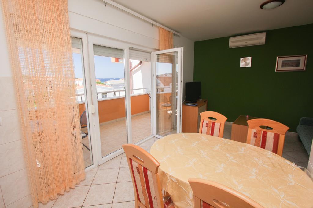 Apartments Spirito 罗戈兹尼察 外观 照片