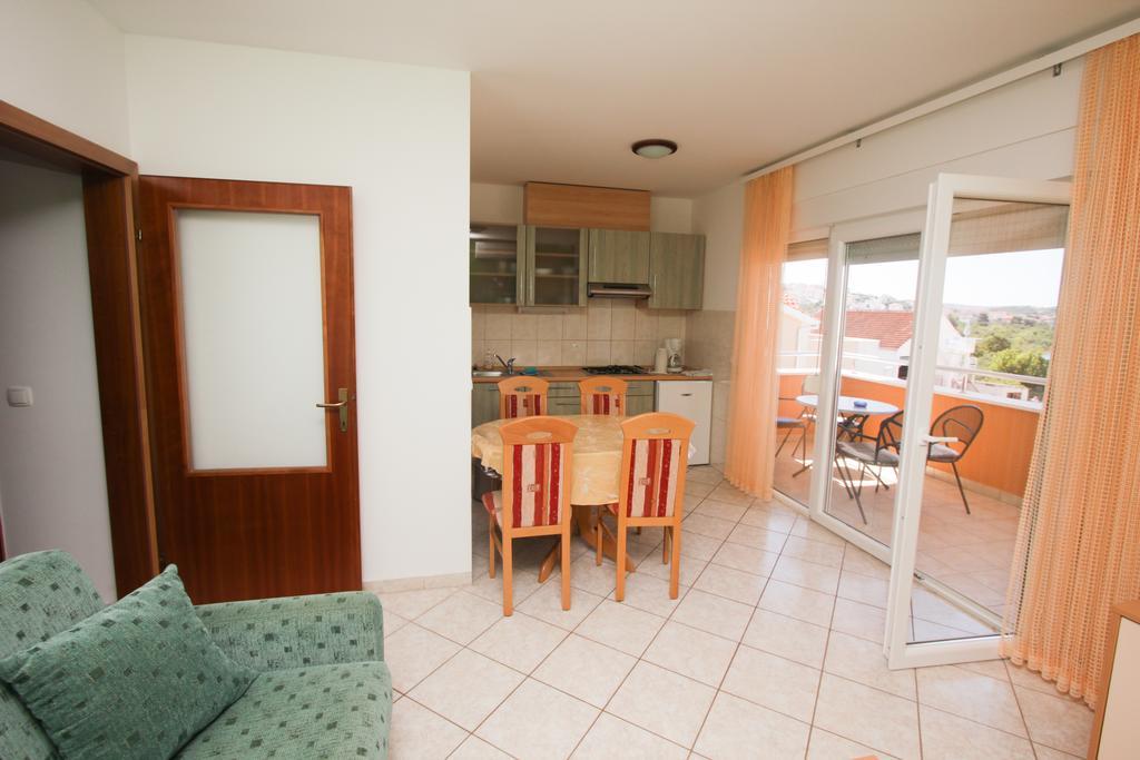 Apartments Spirito 罗戈兹尼察 外观 照片