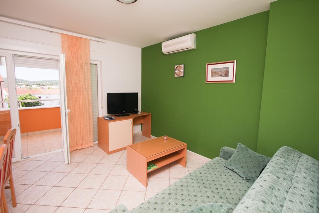 Apartments Spirito 罗戈兹尼察 外观 照片