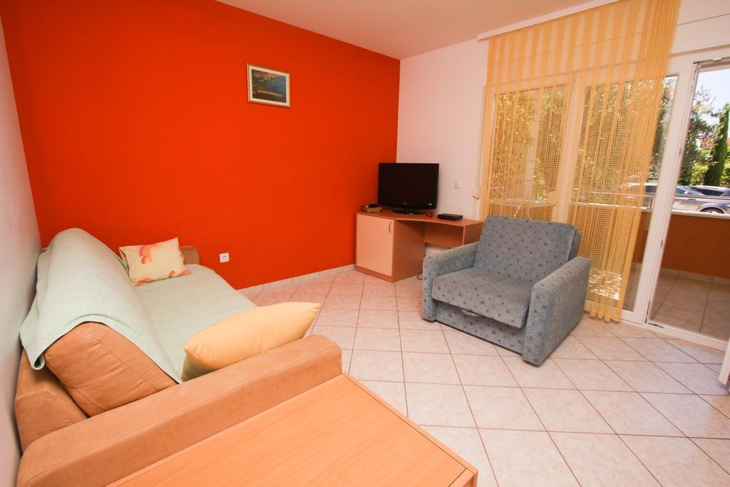 Apartments Spirito 罗戈兹尼察 外观 照片